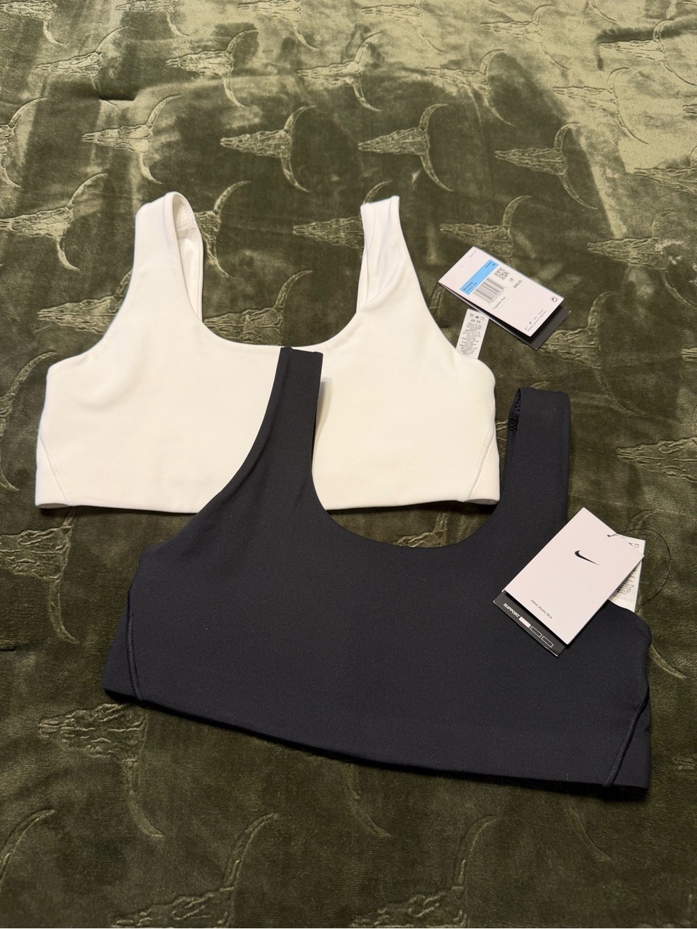 Nike Women's Scoopneck Sports Bras – White & Black